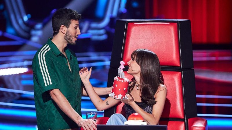 Sebastian Yatra y Atiana en La Voz Kids Merca2.es