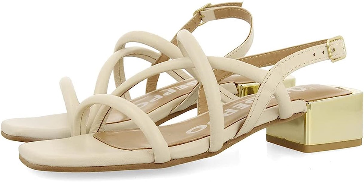 Las sandalias de tiras que mejor sientan las tiene Amazon: de Giossepo y por menos de 40 euros
