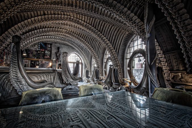 No te pierdas este alucinante bar inspirado en 'Alien' 2 Merca2.es El bar ambientado en la cinta 'Alien' está en Suiza