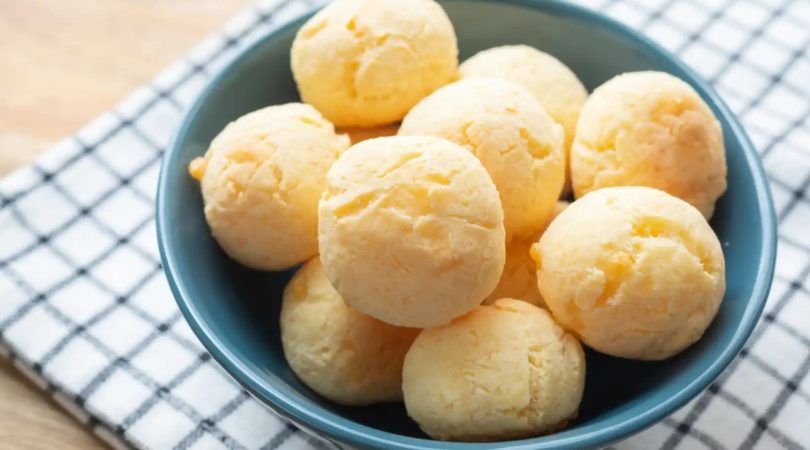 Ingredientes para elaborar los bollitos de manzana