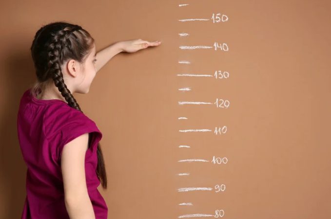 ¿A qué edad dejan de crecer los chicos y las chicas? 1 Merca2.es La respuesta que debemos encontrar