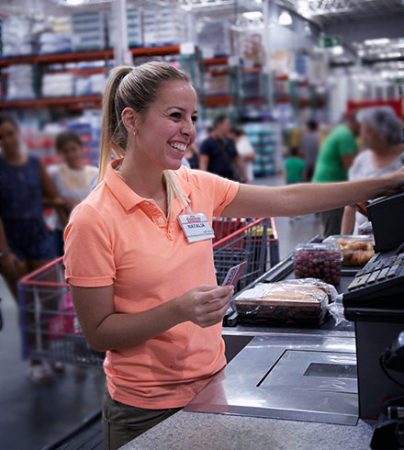 Una de las empleadas de Costco