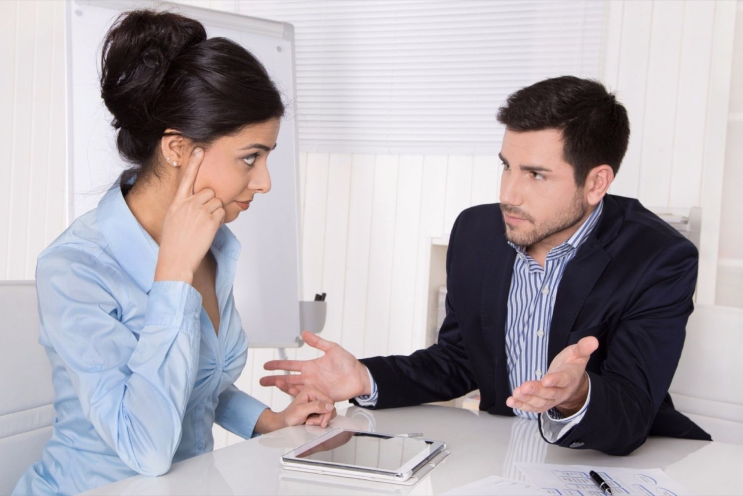 8 formas de resolver conflictos y alcanzar acuerdos beneficiosos para tu empresa