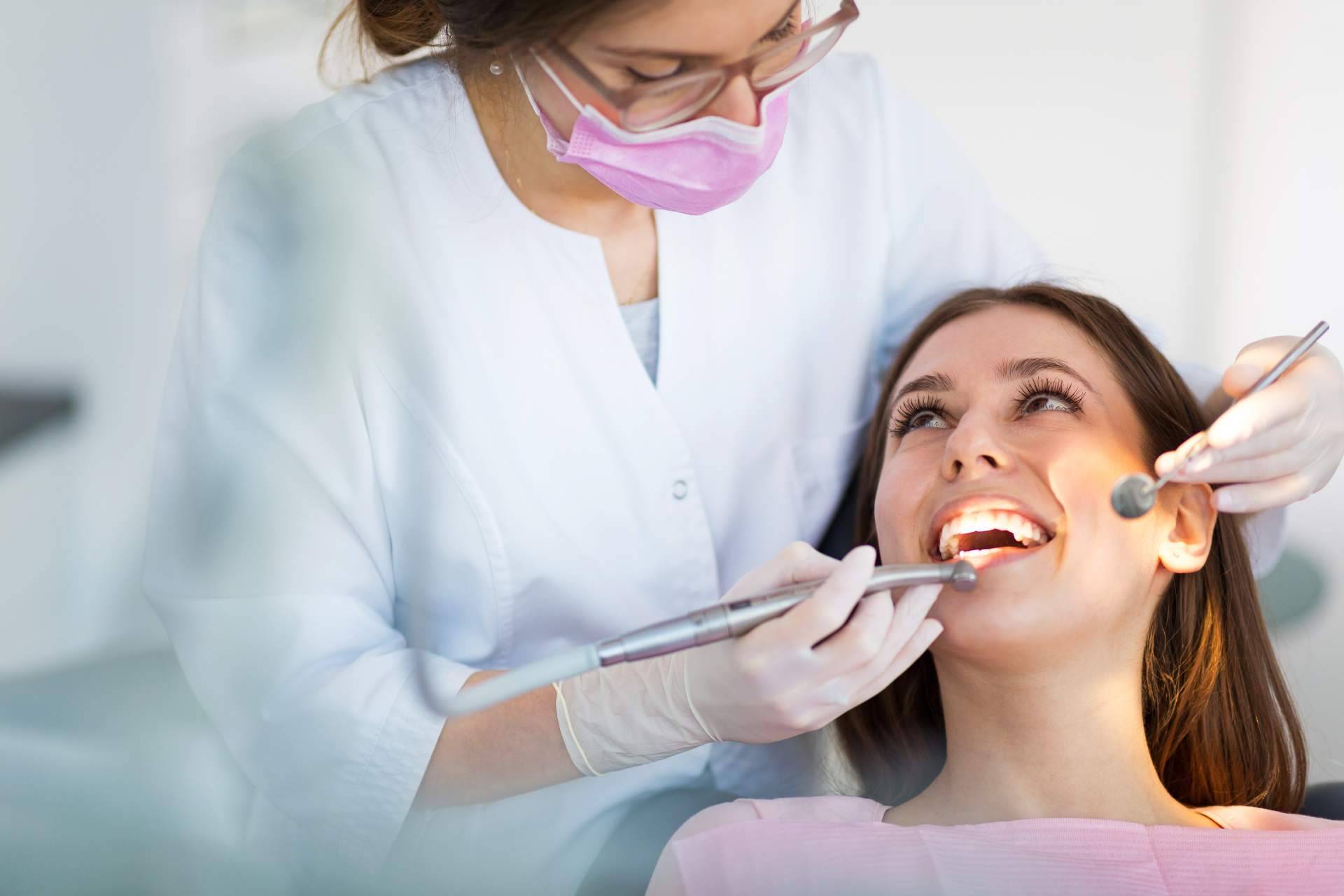 Ir al dentista por urgencia dental en agosto es posible de la mano de clínicas como DeltaDent
