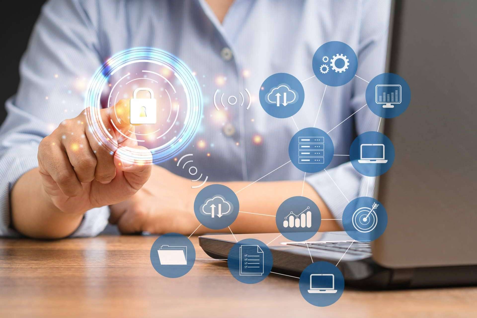 ¿Se busca a alguien que ayude, asesore, intermedie y ejecute el Kit Digital? ATTOMO Digital ayuda a acceder a la subvención para digitalizar un negocio