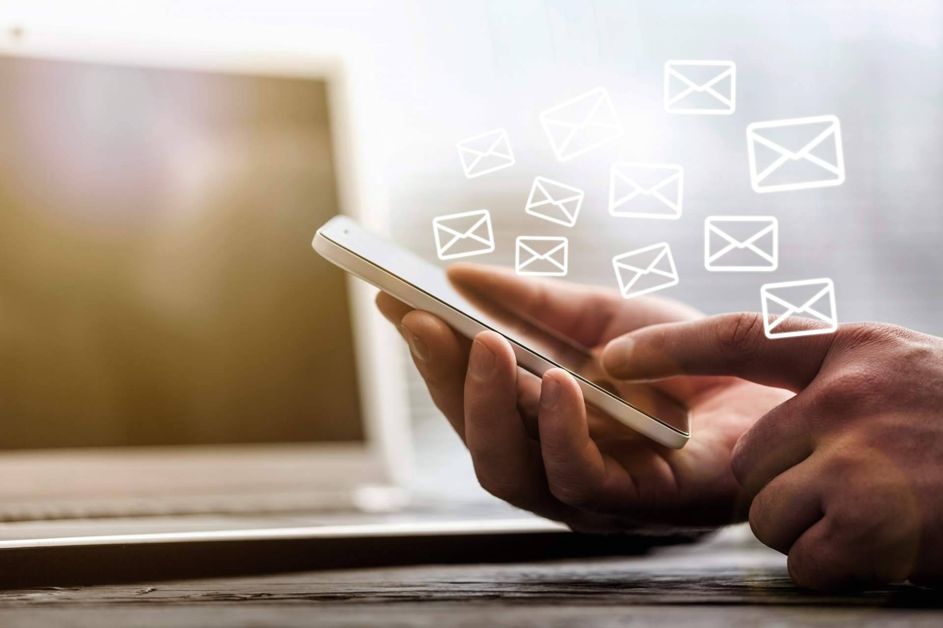 Relaciones fehacientes entre empresa y empleados con la ayuda de Factory Mail