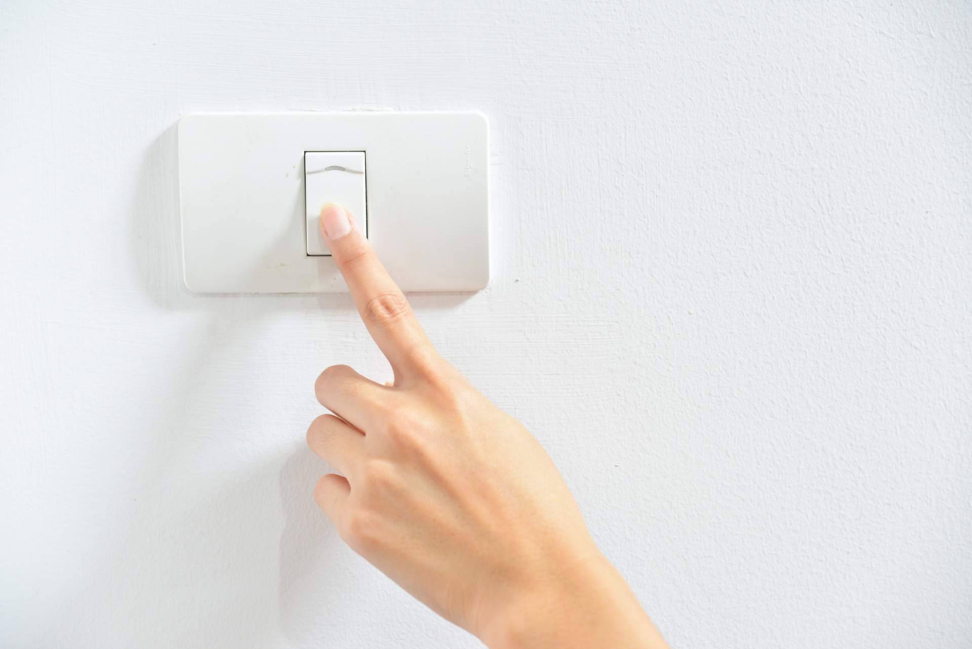 Ahorrar en la factura de luz con la instalación de autoconsumo solar, por Silithium