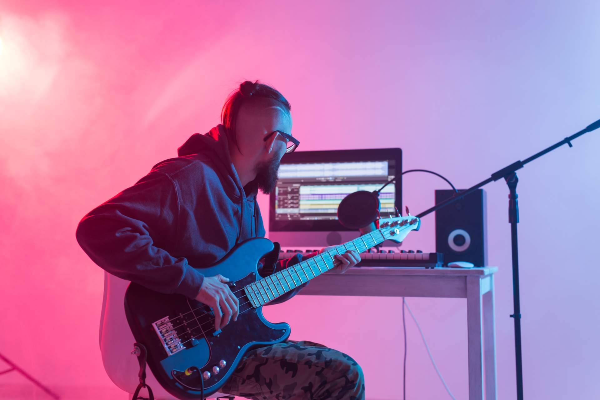 Moverse en el mundo de la música y conocer a profesionales del sector con LinkMusic