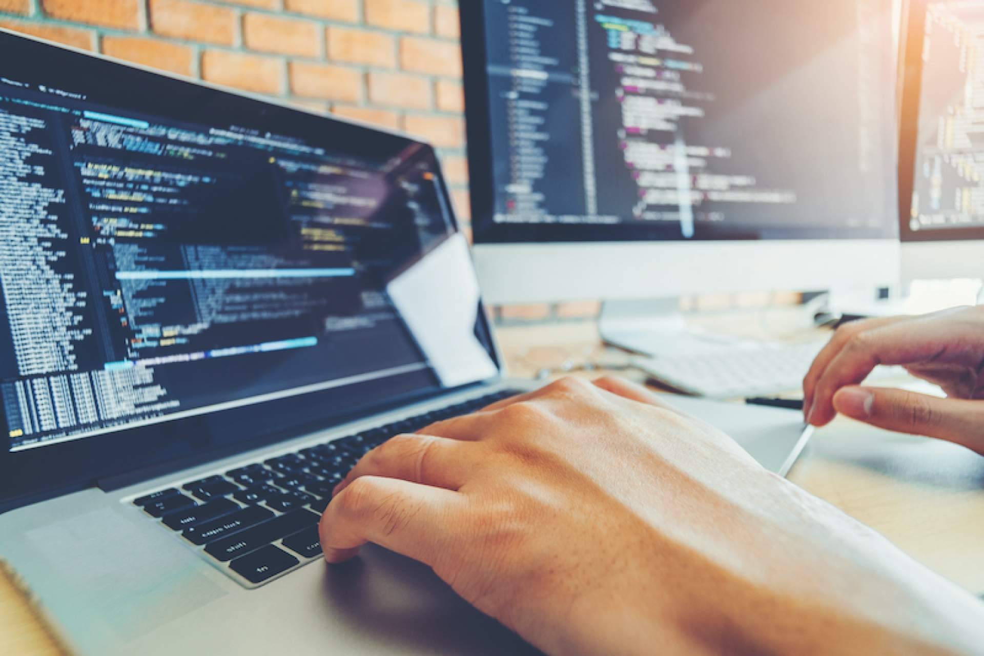 Ceesa presenta las principales ventajas del software comercial
