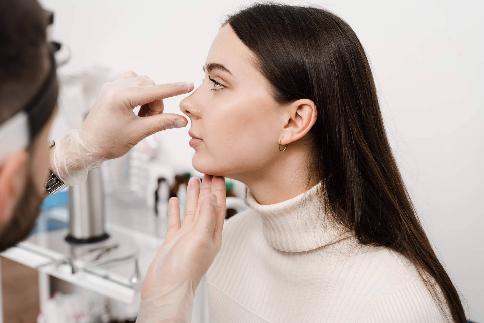 MaxOrl se posiciona en el top de las clínicas especializadas en rinoplastia en Andalucía