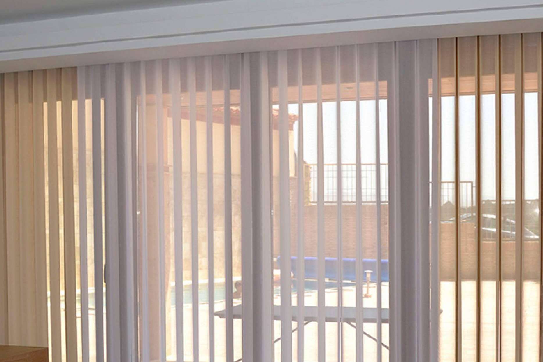 Venta e instalación de cortinas a medida en Madrid con Decotex Siglo XXI