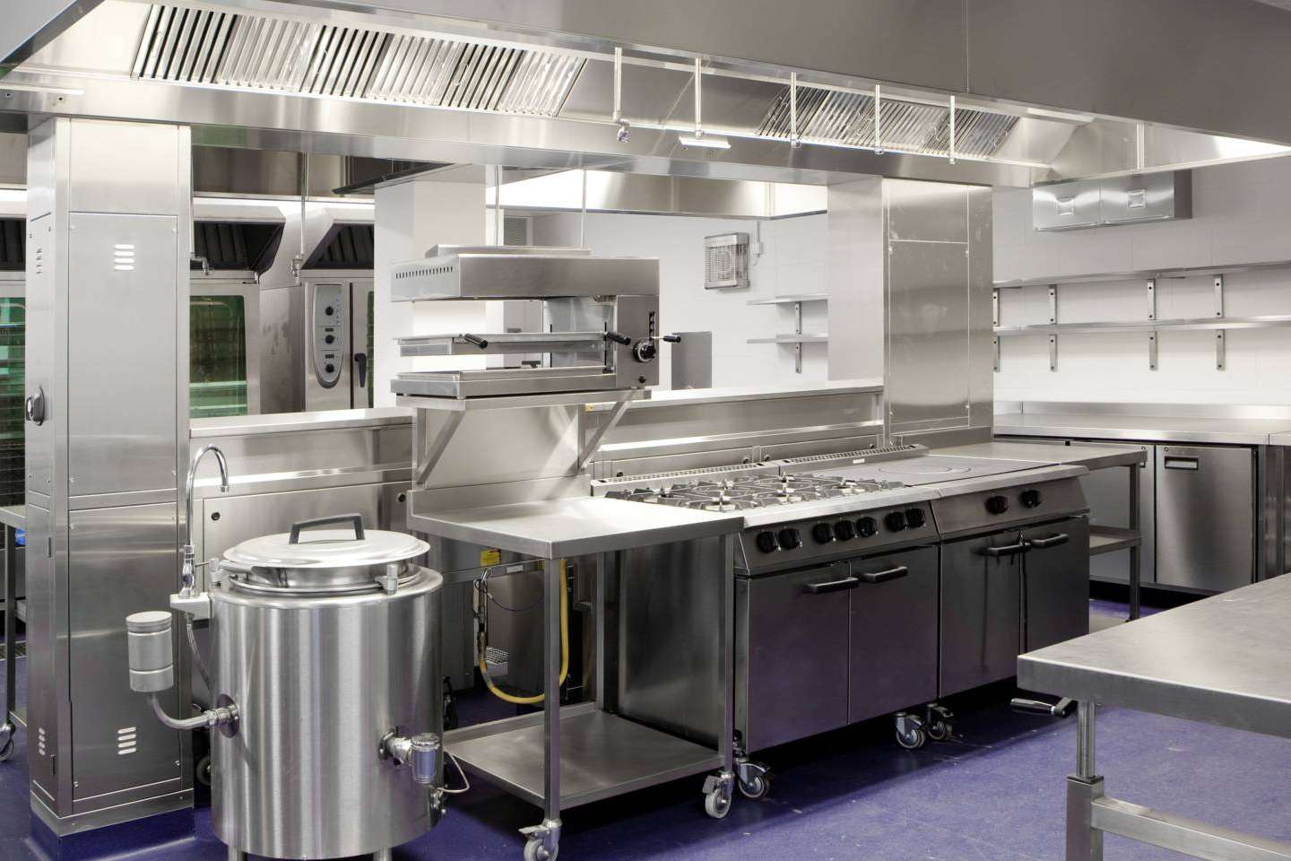 Grupo Industrial dispone de campanas de cocina para restaurantes