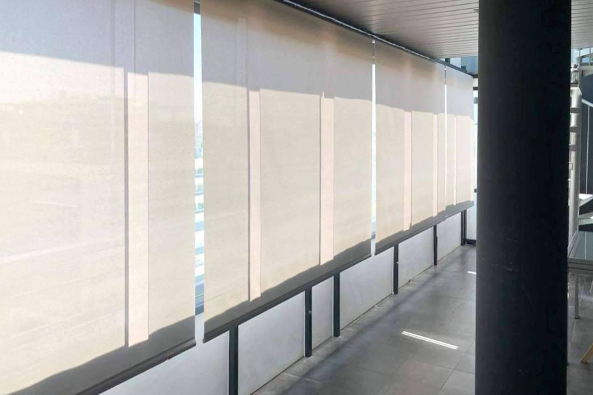 Los estores screen que ofrecen control solar, confort y estilo