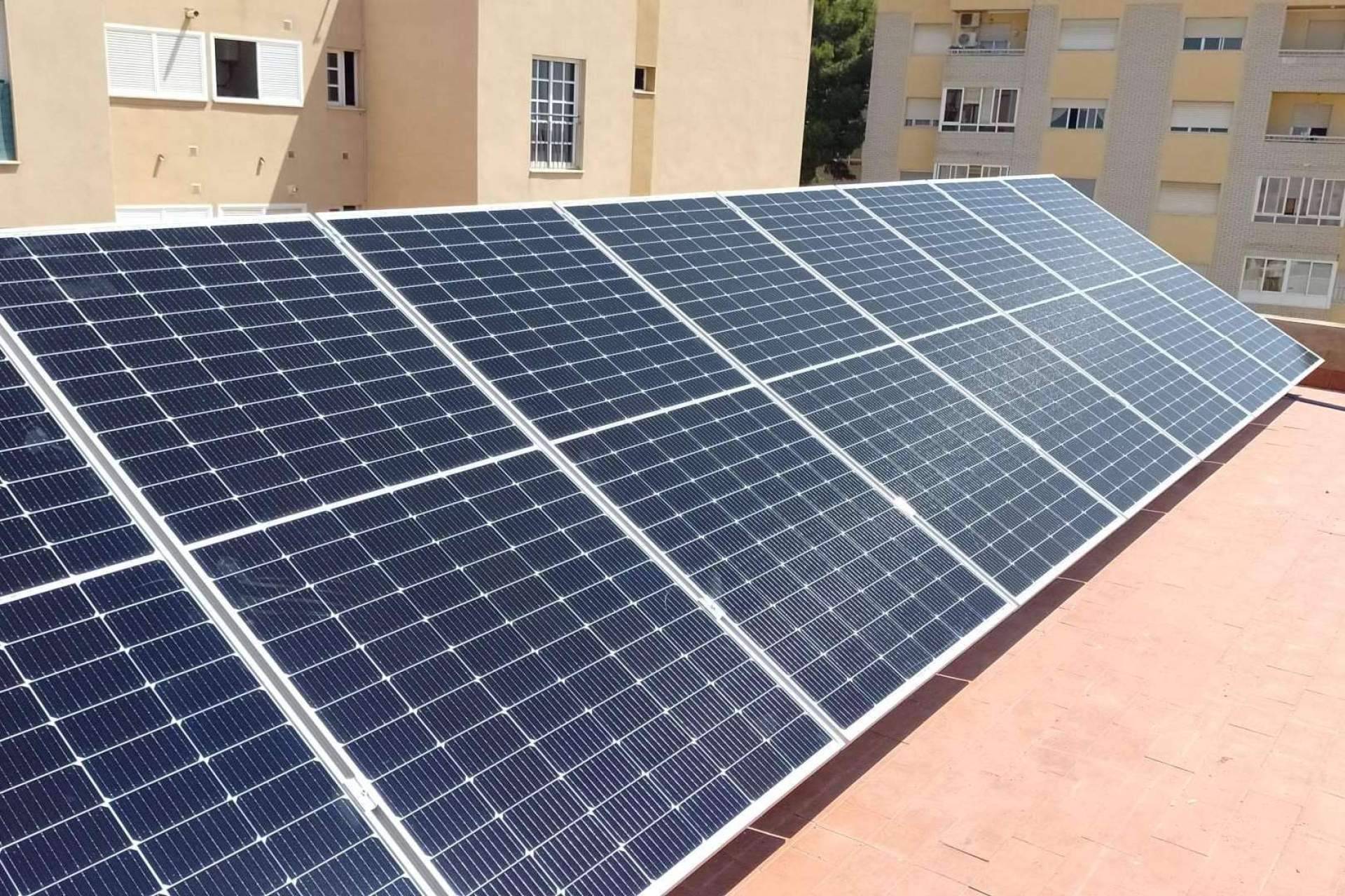 Instalación placas solares. Un camino hacia la autonomía energética