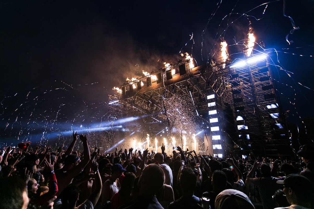 Detrás de los escenarios: las claves del montaje de festivales musicales