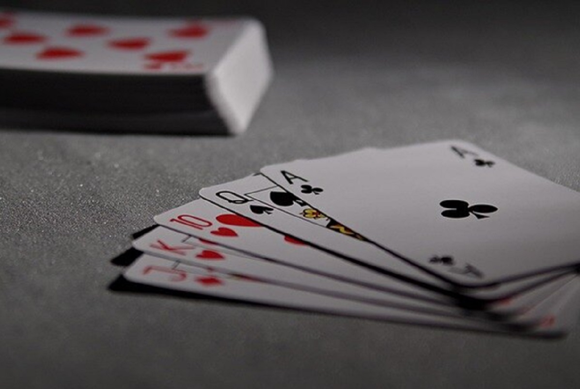¿Cómo jugar al Solitario paso a paso?