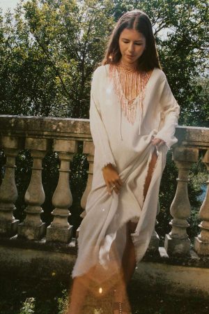 Holgados, elegantes y fresquitos vestidos largos de verano de Zara por menos de 20€ 103 Merca2.es Vestido largo tipo caftán crudo