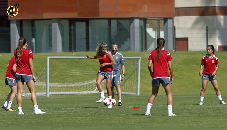 La Asamblea General de la RFEF convocada tras el beso de Rubiales a Jennifer Hermoso la componen 140 miembros