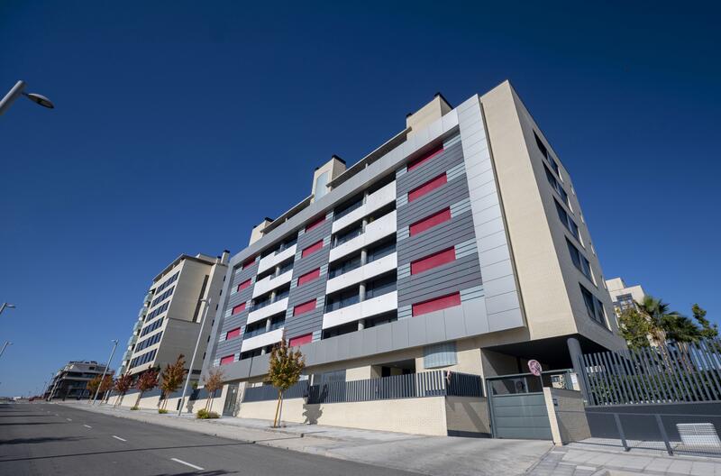 Los portales inmobiliarios no ven aún crisis en el sector, pese a la caída de compraventas de junio