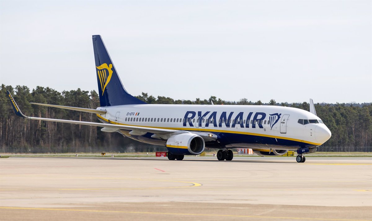 Consumo pone la lupa sancionadora sobre Ryanair, Vueling, Easyjet y Volotea
