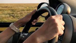 La DGT explica cuál es la mejor hora para viajar en coche estas vacaciones