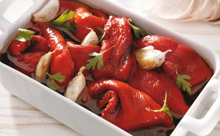 Ensalada de pimientos, un exquisito clásico del verano 28 Merca2.es Ingredientes de la ensalada de pimientos para 2 personas