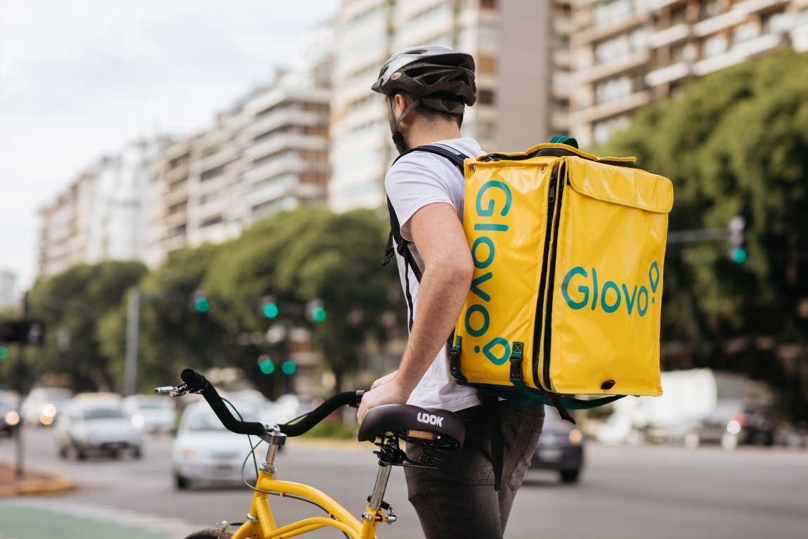 Glovo hace ‘pagar’ a los ‘riders’ los fallos de la aplicación