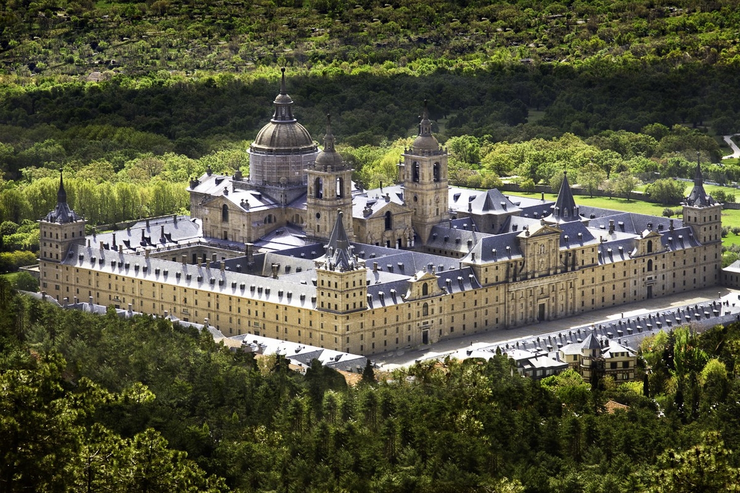 10 pueblos más bonitos cerca de Madrid para disfrutar del verano