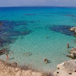 Viajar a Formentera en septiembre sin gastar de más: el truco local para esquivar las tarifas turísticas