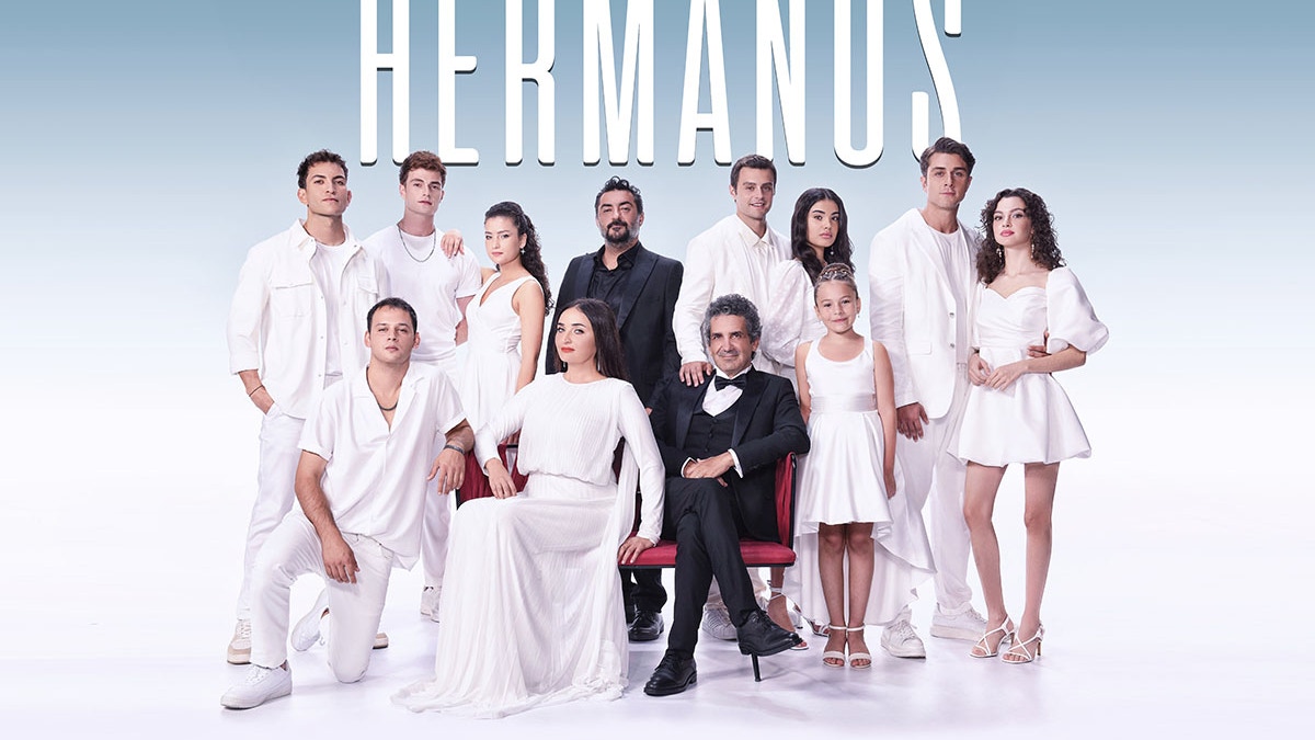 Esto es lo que hay tras las cámaras de la serie Hermanos