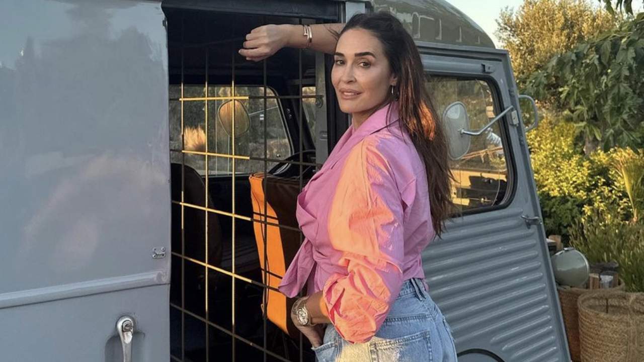 Vicky Martín Berrocal y los shorts vaqueros de Bershka más juveniles que estilizan piernas