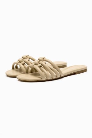 Sandalia Plana Multitiras de Zara
