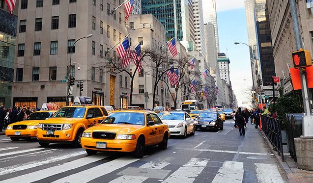 La Quinta Avenida, Nueva York, EEUU, una de las calles más míticas