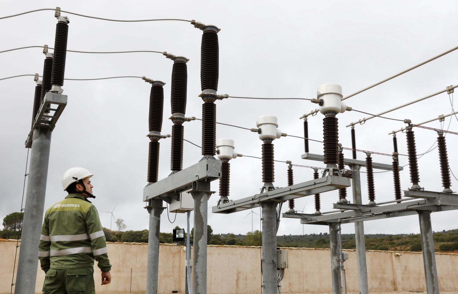 La luz repunta un 2% y remata agosto en máximos de seis meses
