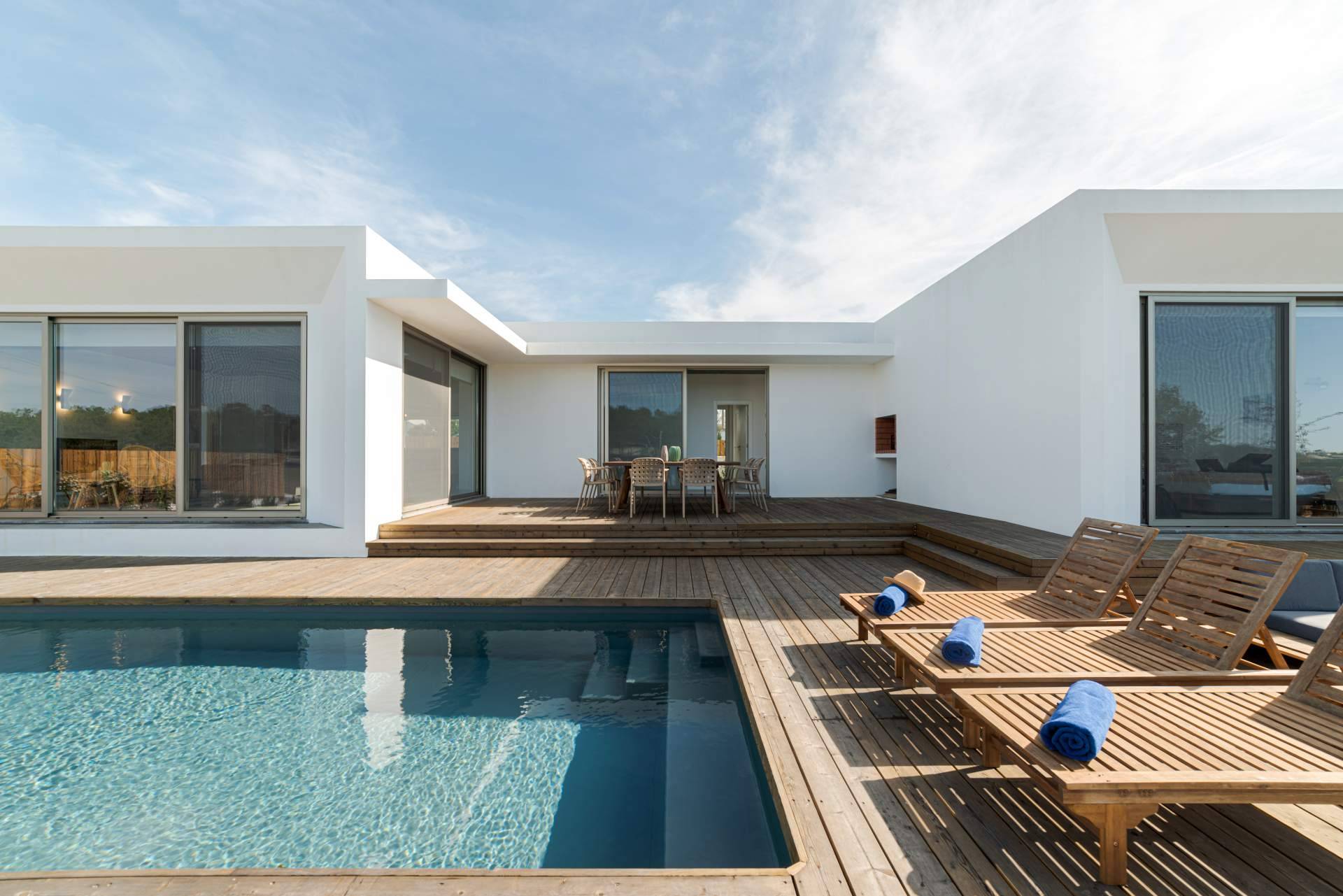 ¿Cómo reconocer una arquitectura moderna?, con CMYK Arquitectos