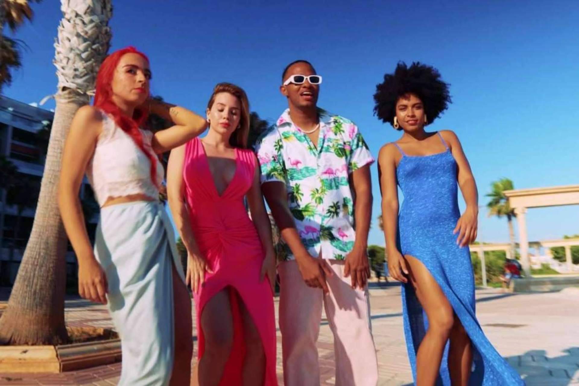Toa Kingdom y su canción de música popular urbana ‘3 Barbies’