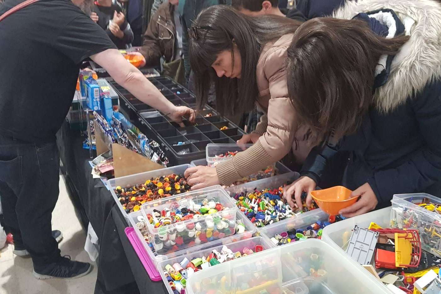 El Mercado del Juguete de Madrid cumple su 17º aniversario con una nueva etapa de diversión y fantasía