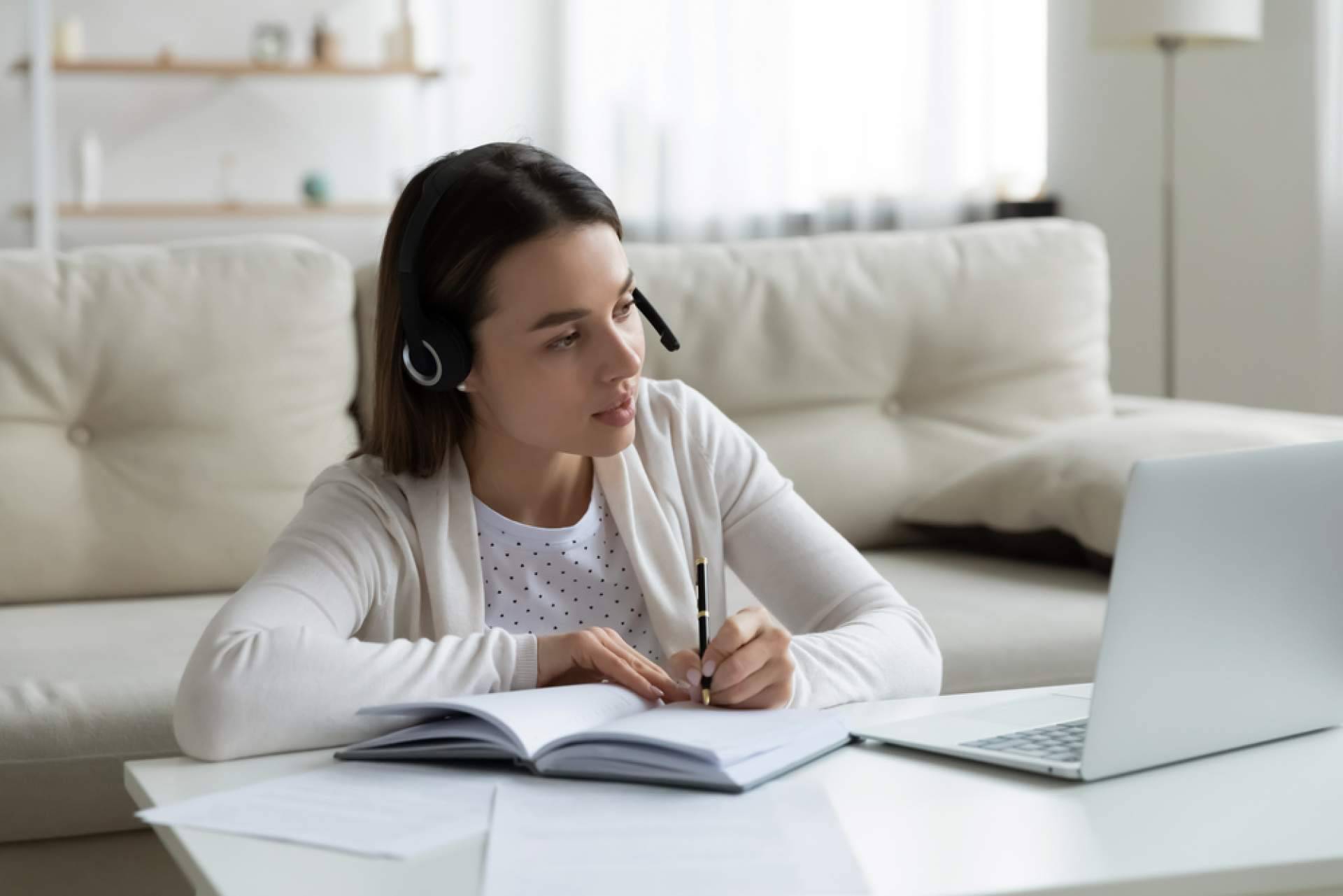 Convertirse en un experto paralegal a través de la formación jurídica de E&J School