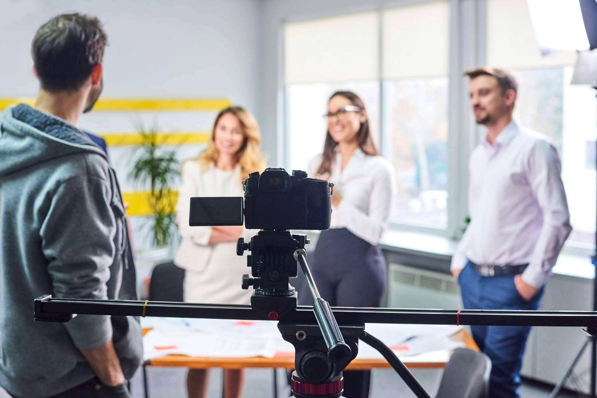Los especialistas en vídeos corporativos de Connect2Enjoy