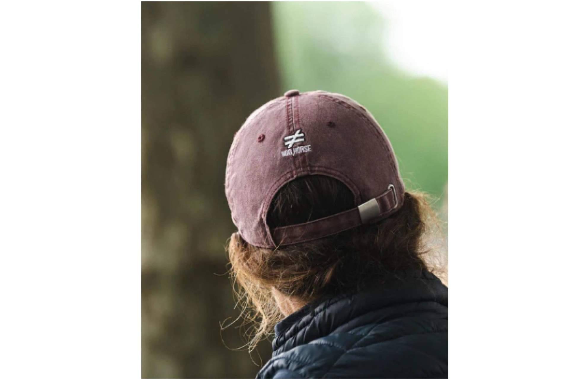 El catálogo de NGB Sports ofrece una gran variedad de modelos de gorras de golf