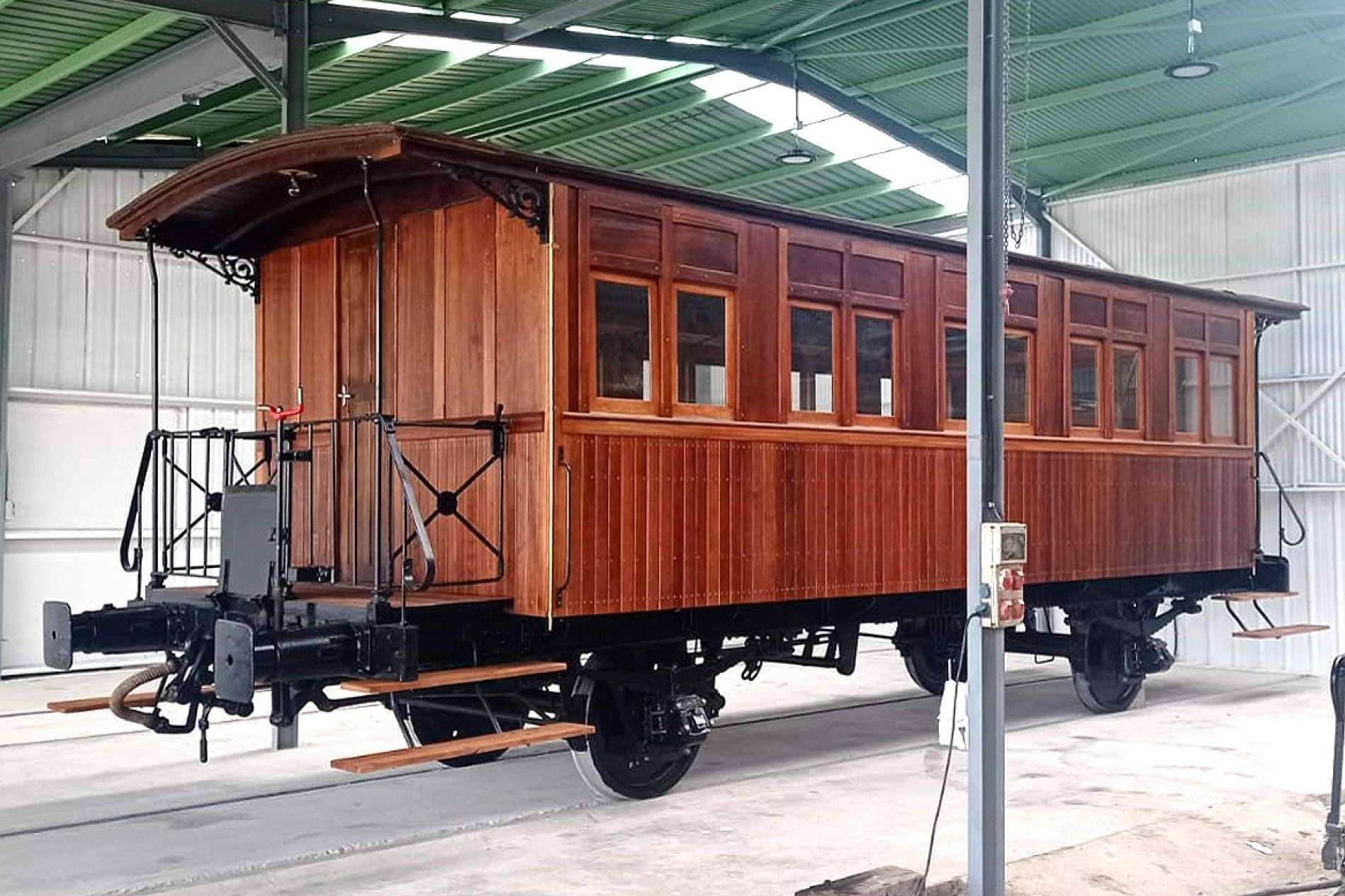 Restaurado un histórico coche de ferrocarril de MZA por la Fundación del Patrimonio Ferroviario