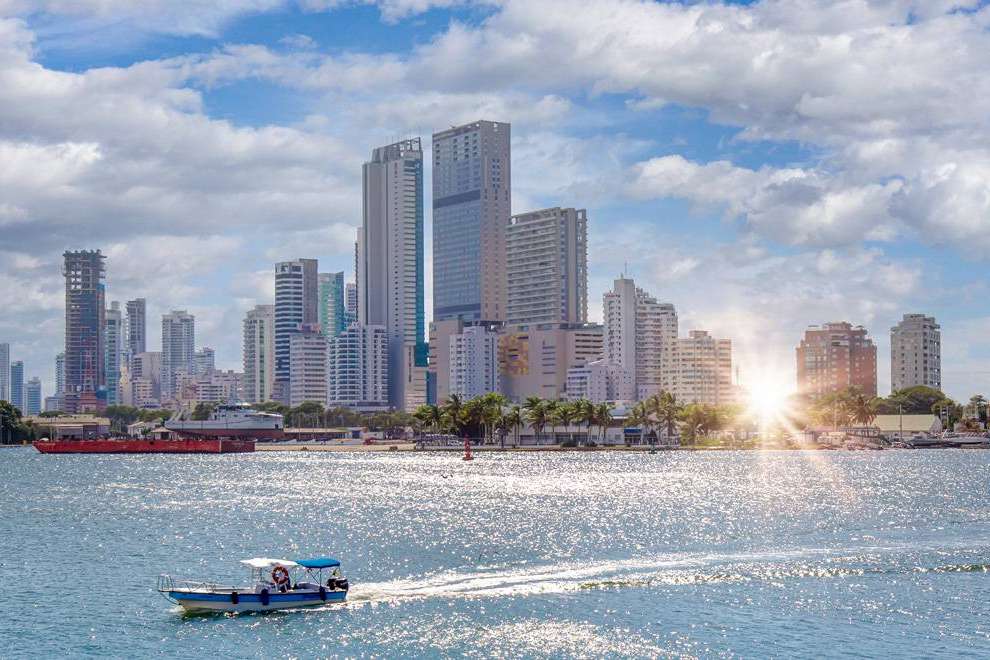 Dolls Plastic Surgery, el equipo de cirujanos plásticos profesionales certificados en Miami