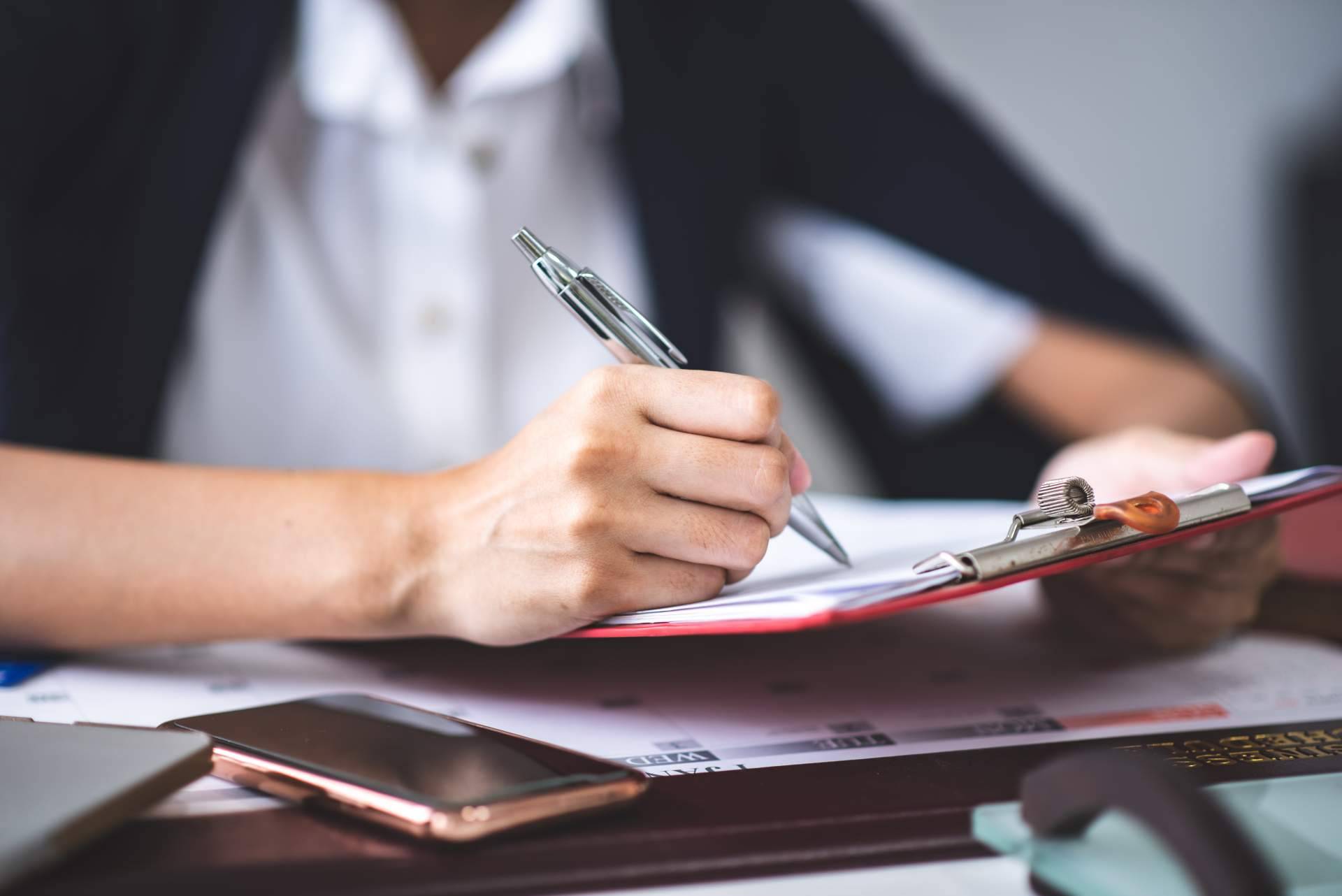 Igualada Belchí ofrece asesoramiento en materia de competencia desleal