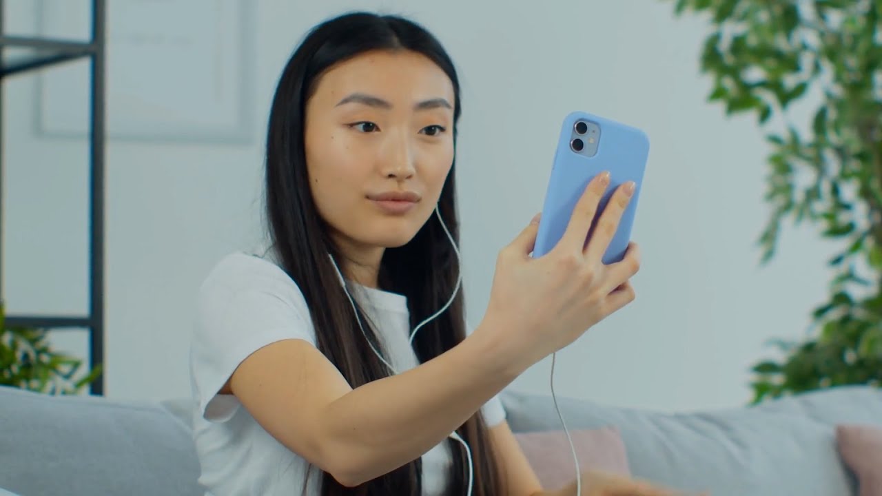 WhatsApp amplía a 15 el número de personas en videollamada