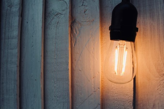 Lo que las eléctricas no quieren que sepas: la OCU filtra cuál es la compañía más barata 21 Merca2.es mercado eléctrico