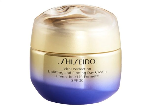 Vital Perfection Uplifting and Firming Day Cream SPF30 de Shiseido