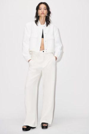 Consigue en Zara este total look blanco de Vicky Martín Berrocal 5 Merca2.es 7712187712 1 1 1 Merca2.es