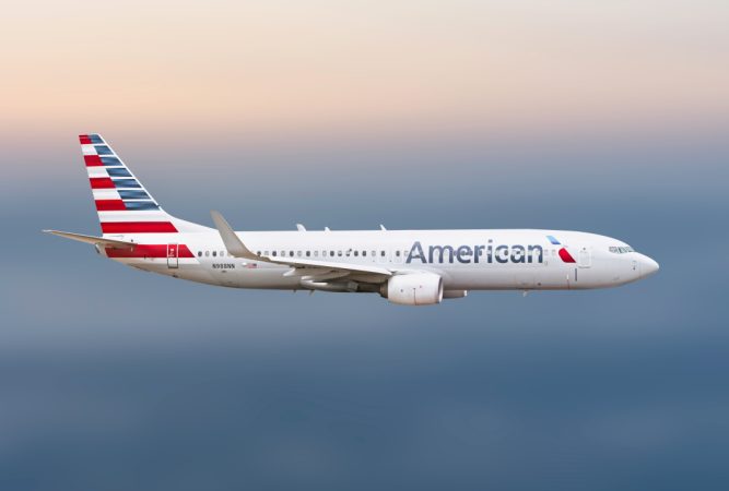 American Airlines unsplash 1 Merca2.es