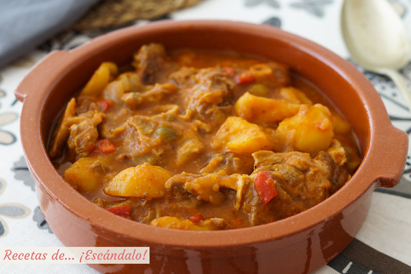 Sorprende a tu familia con esta espectacular receta de caldereta de cordero