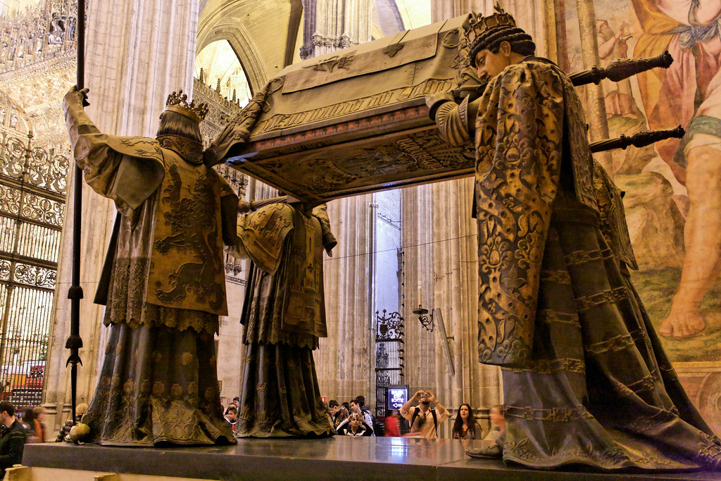 Catedral de Sevilla: conoce la impactante tumba de Cristóbal Colón